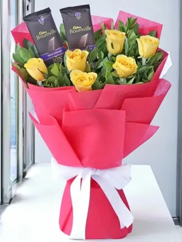  Send Flowers in Antalya - Bouquet of Yellow Roses and Dark Chocolate